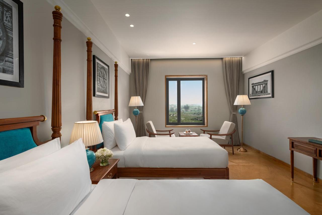 Time Square Resort & Spa Бхудж Экстерьер фото
